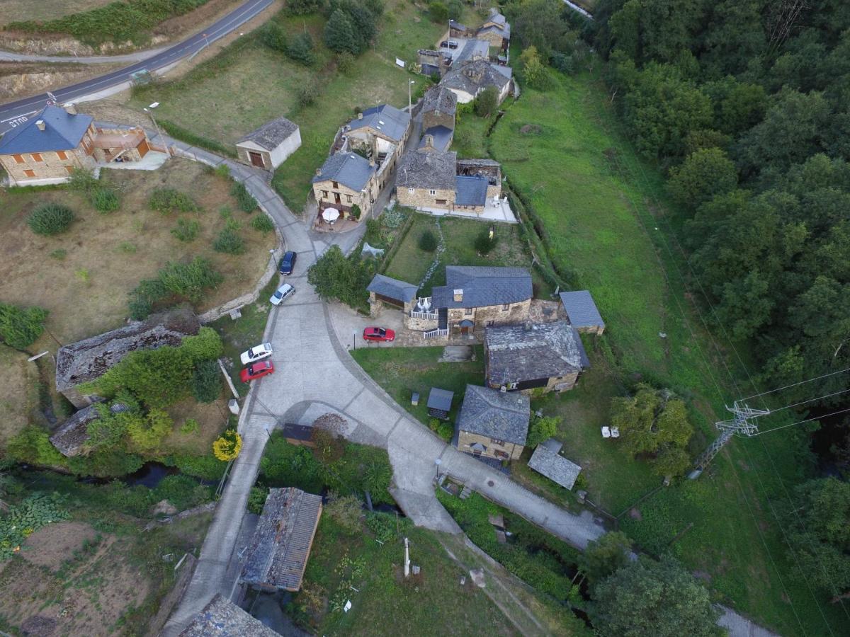 Casas Rurales Tareira En Taramundi Eksteriør bilde