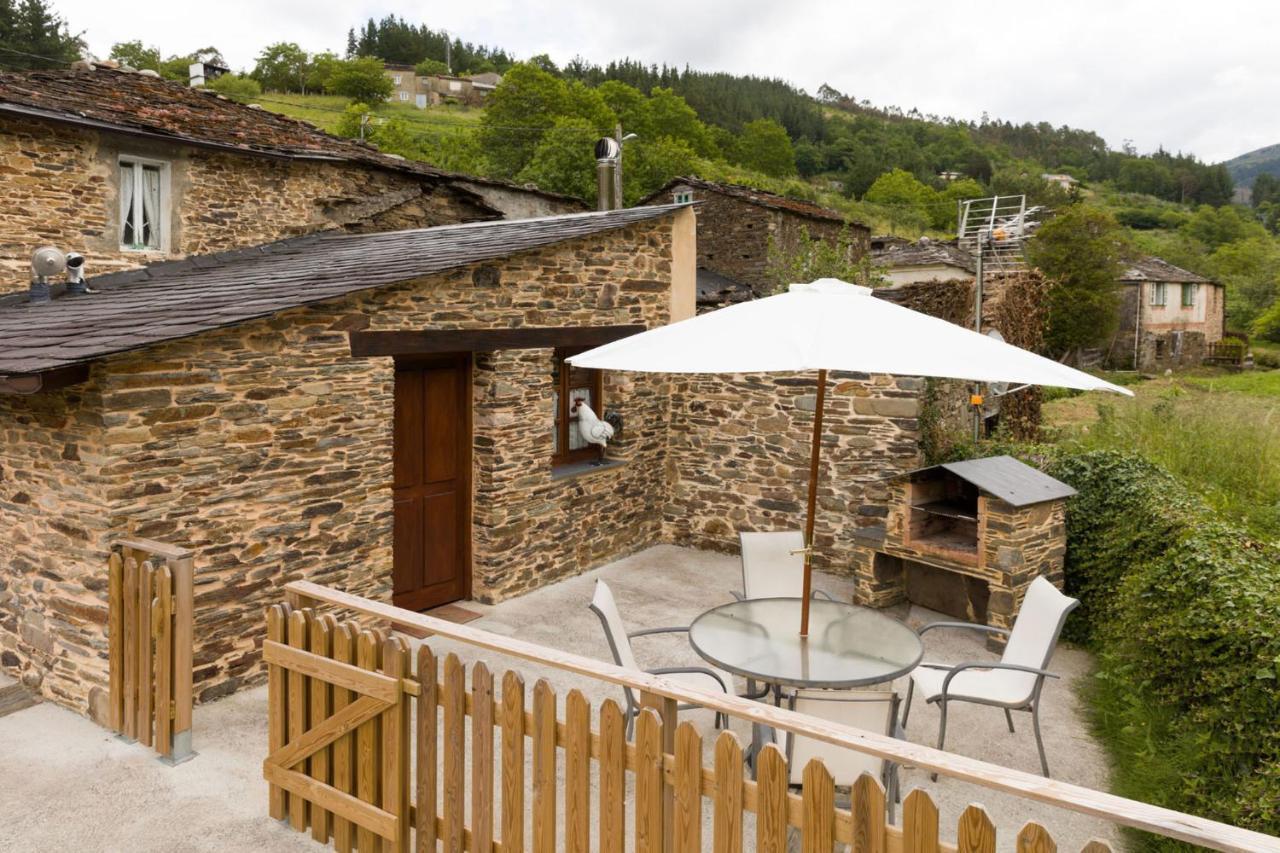Casas Rurales Tareira En Taramundi Eksteriør bilde
