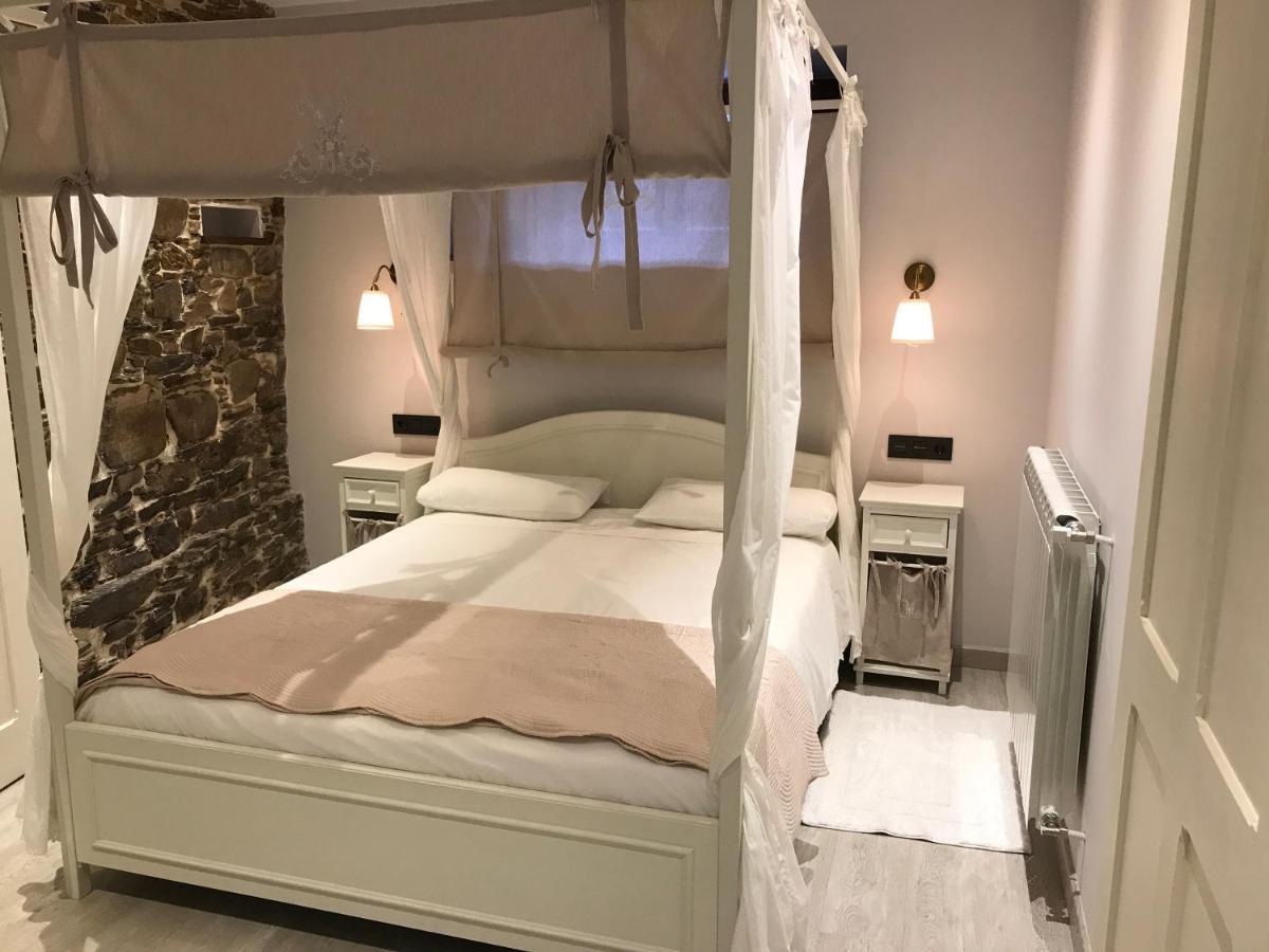 Casas Rurales Tareira En Taramundi Eksteriør bilde